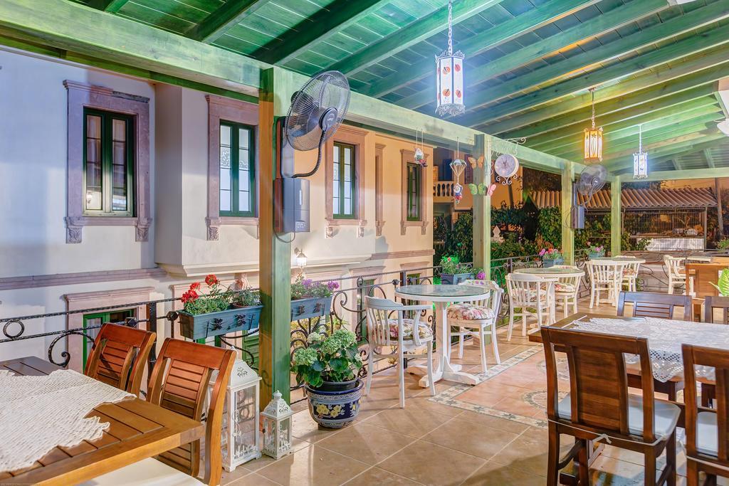Cunda Esen Hotel Ayvalı Buitenkant foto