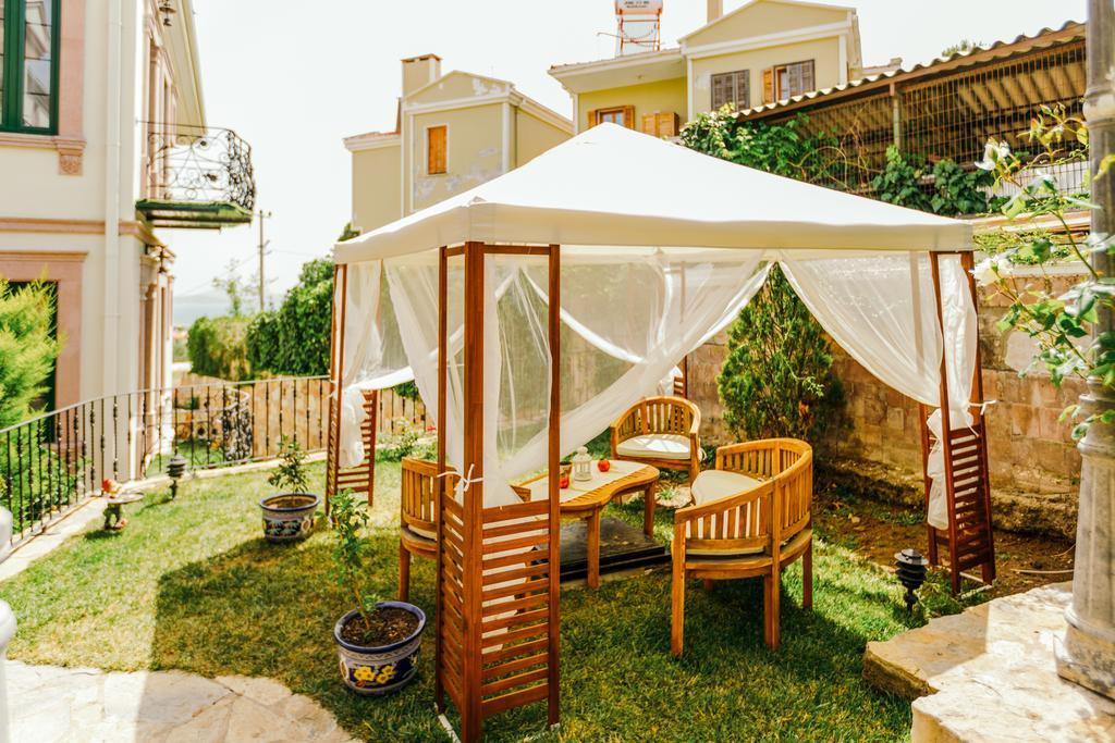 Cunda Esen Hotel Ayvalı Buitenkant foto