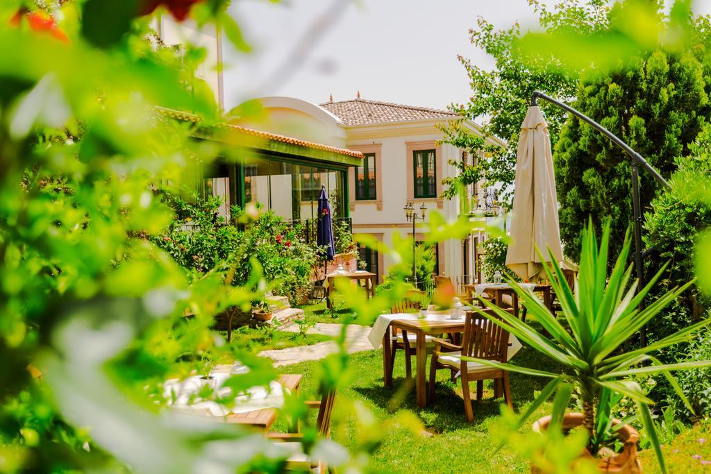 Cunda Esen Hotel Ayvalı Buitenkant foto