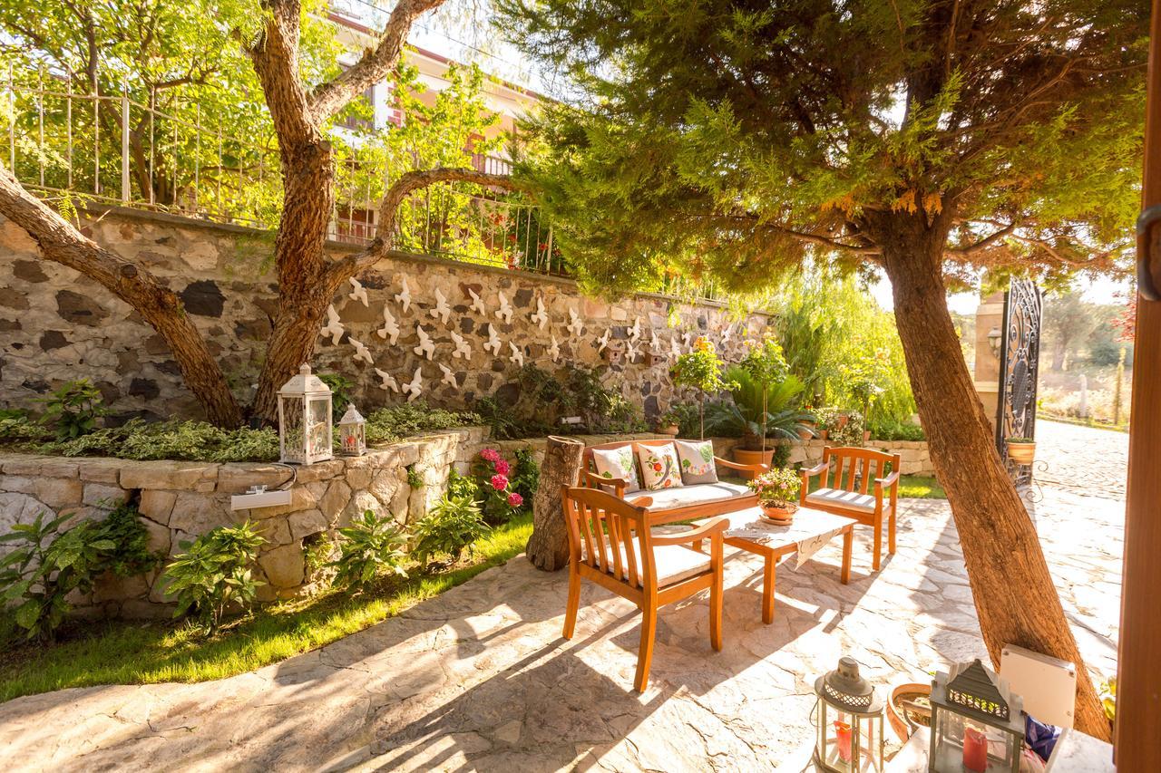 Cunda Esen Hotel Ayvalı Buitenkant foto